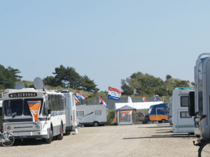 Camping Bloemendaal - Profitez du camping avec votre camping-car, votre caravane ou votre tente. Proche de la nature, de la plage et de la ville