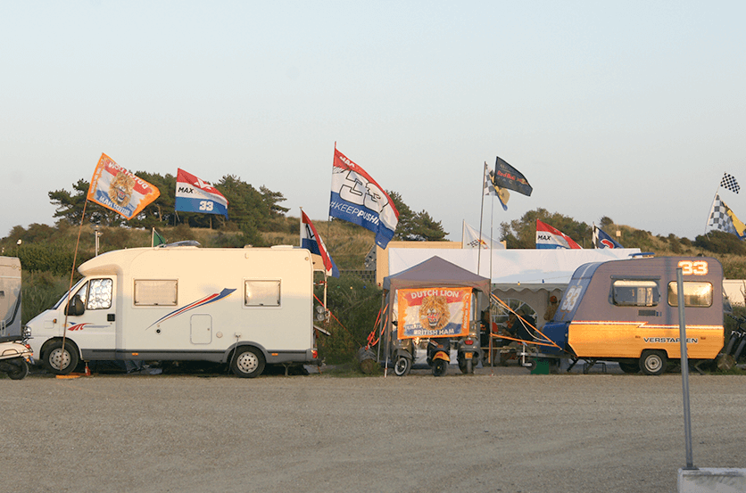 Camping Bloemendaal - Lovely camping with the camper, caravan or tent. Close to nature, beach &amp; city